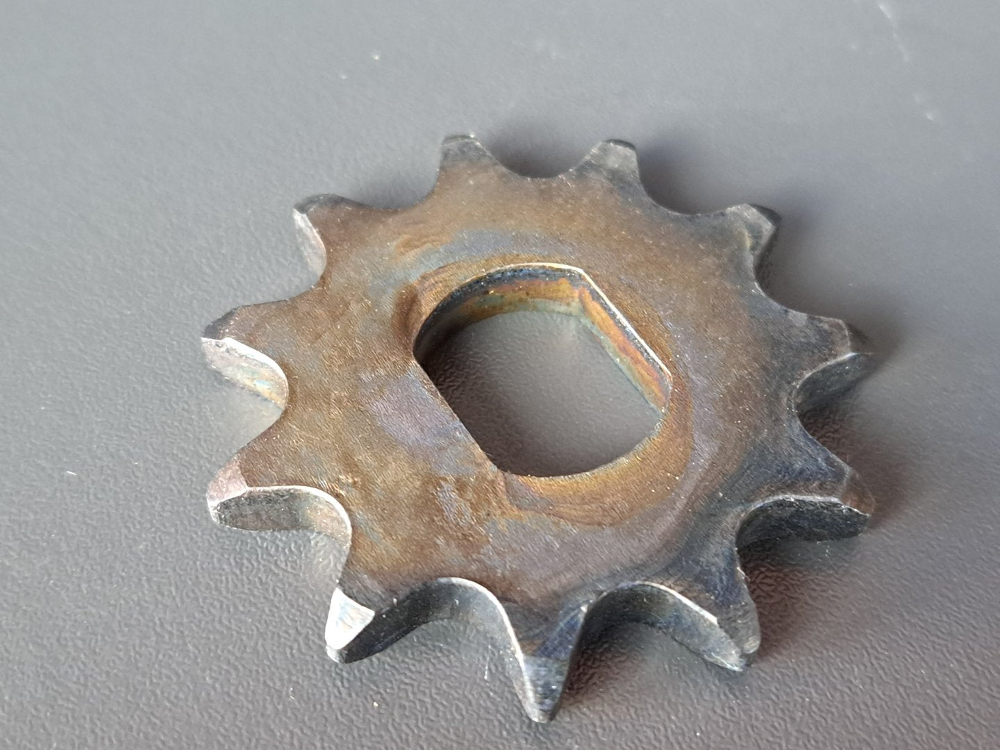 Kettenritzel S51, S70 für Kette 420er Teilung, 11-19 Zähne