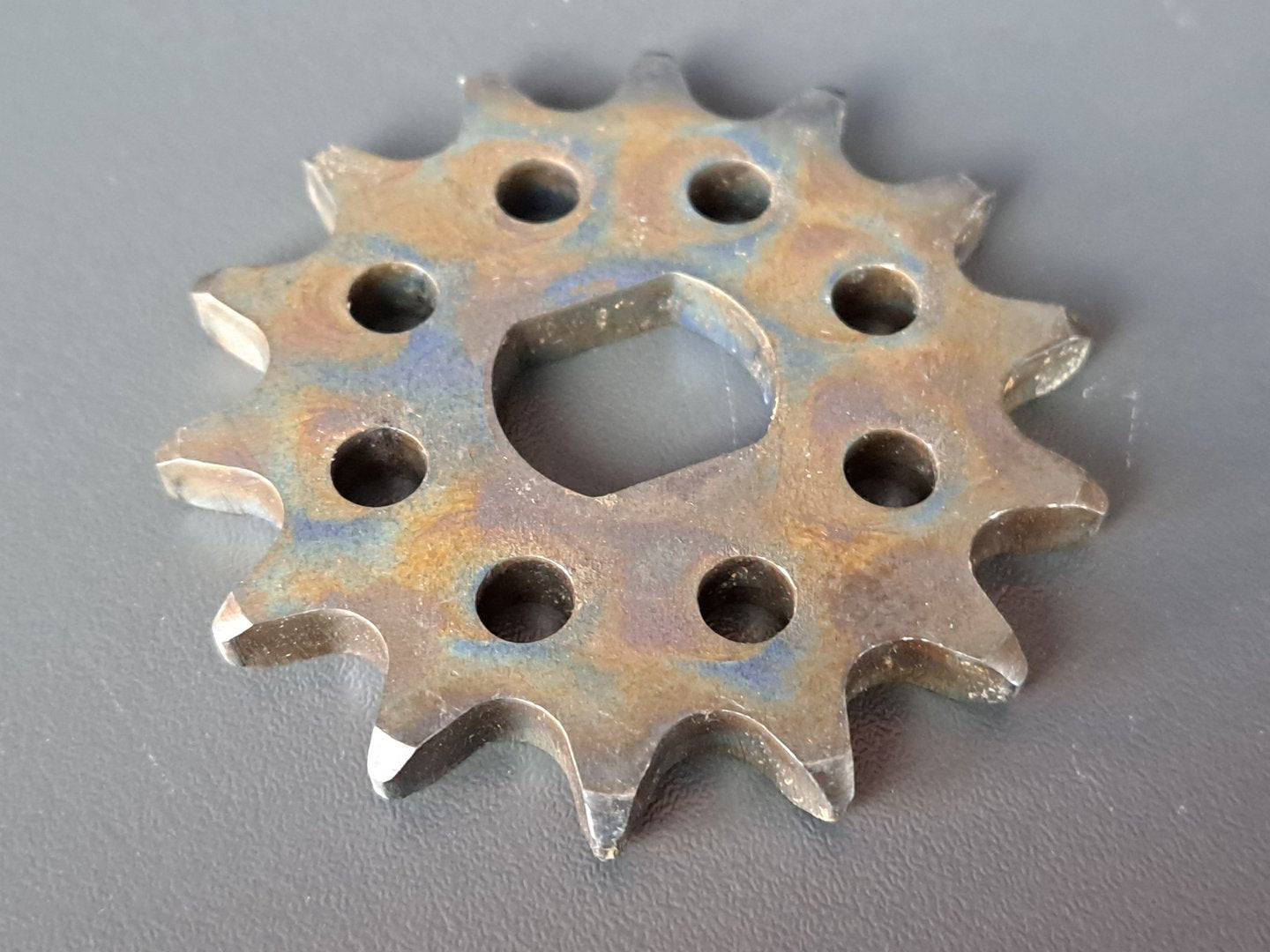 Kettenritzel S51, S70 für Kette 420er Teilung, 11-19 Zähne