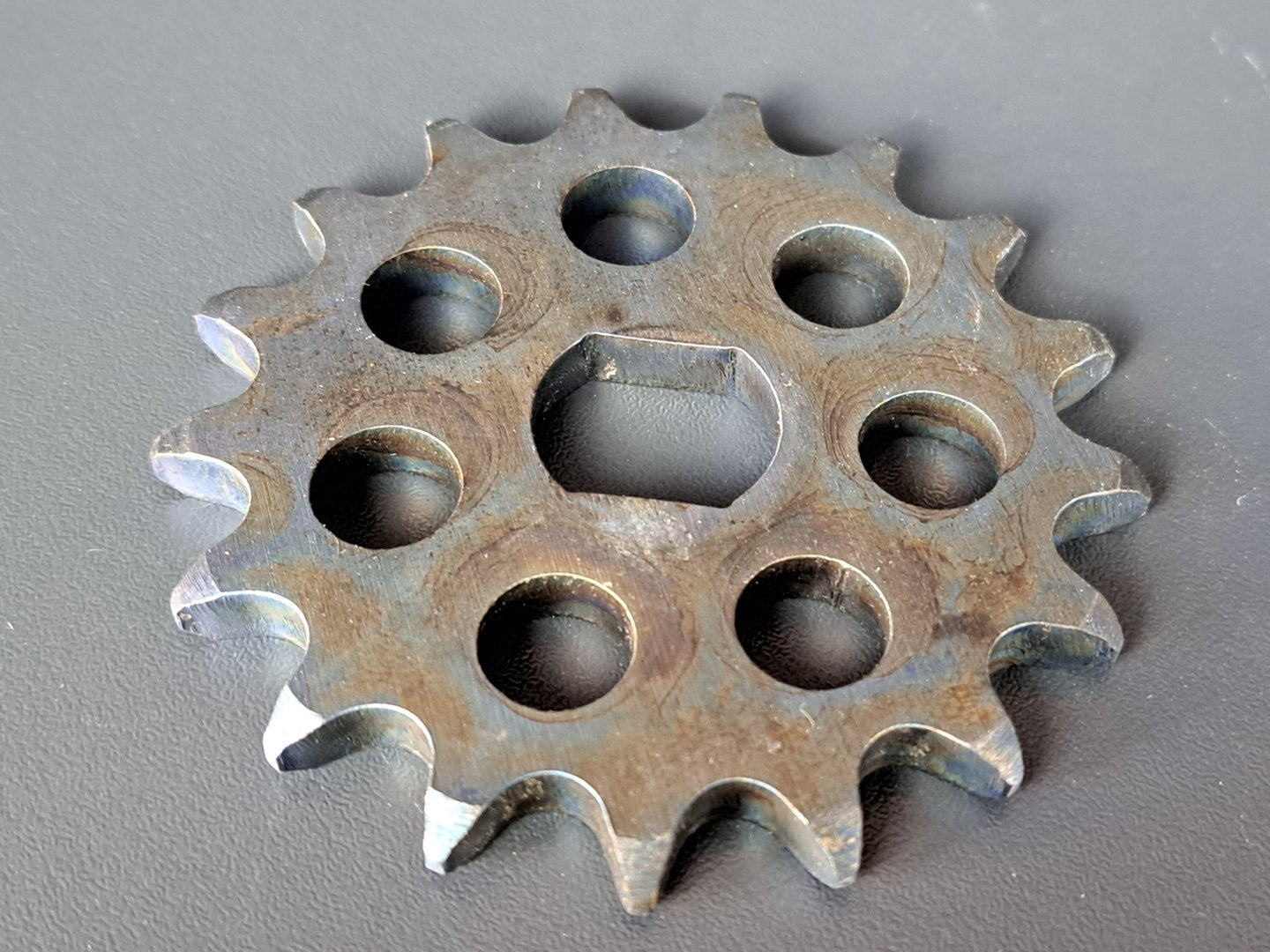 Kettenritzel S51, S70 für Kette 420er Teilung, 11-19 Zähne