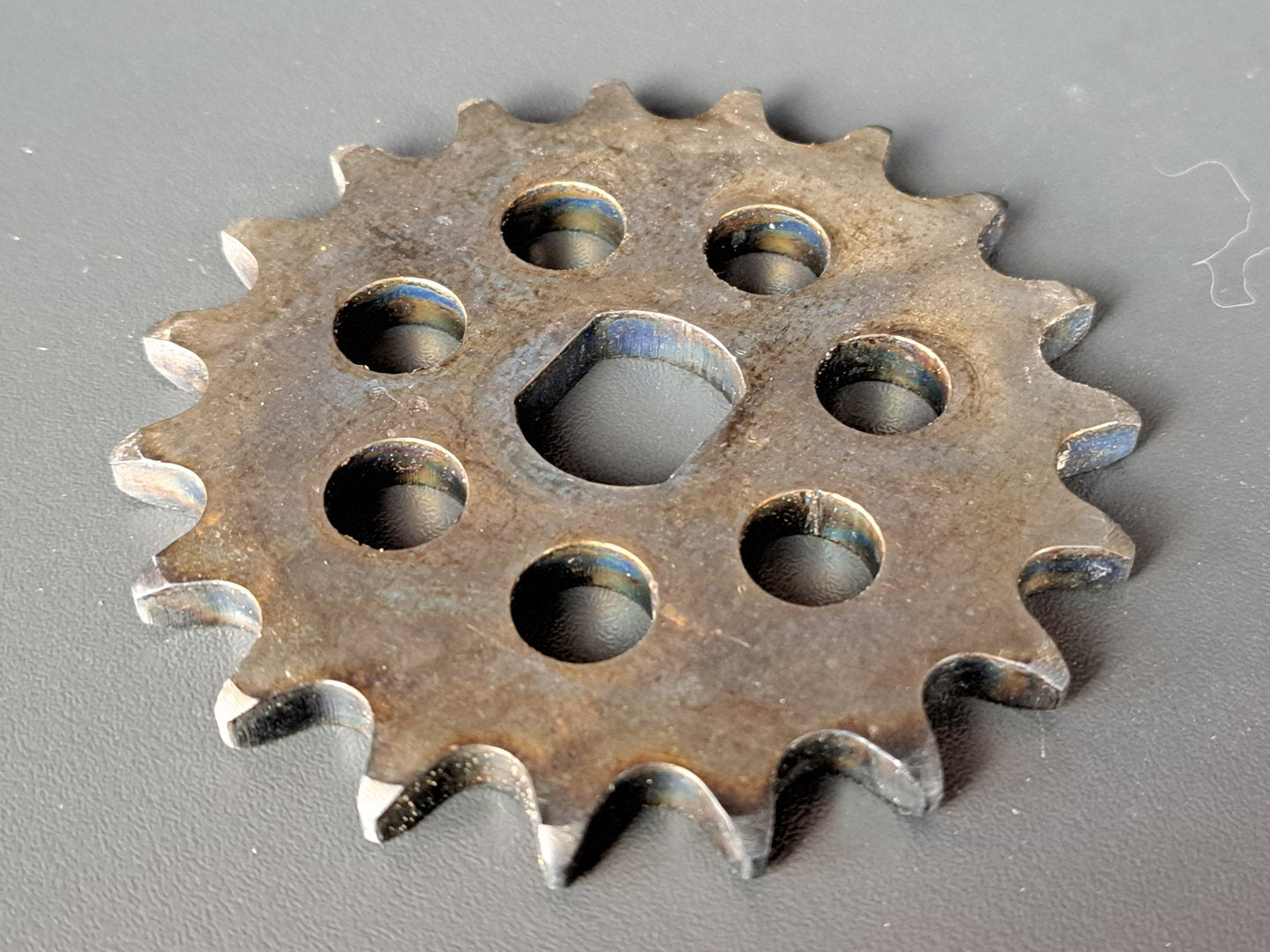Kettenritzel S51, S70 für Kette 420er Teilung, 11-19 Zähne